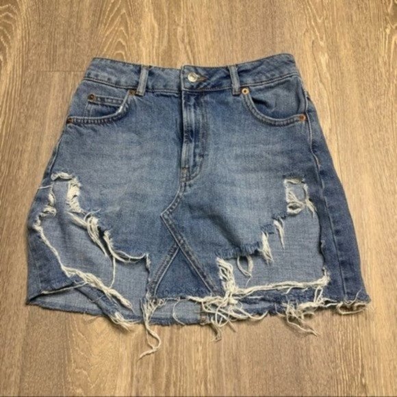 Topshop Moto Denim Distressed Miniskirt - Picture 4 of 4